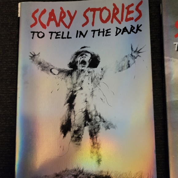 Books - Picture 5 of 6